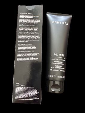 Mary Kay MKMen Daily Facial Wash – NEW | 4.5 oz / 133 mL
